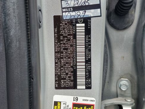 Used 2025 Toyota Camry LE FWD image 33
