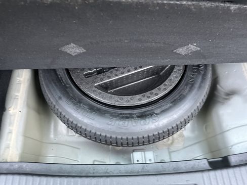 Used 2022 Honda HR-V LX image 12