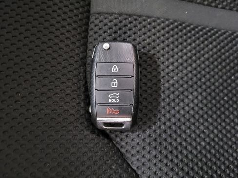 Used 2019 Kia Optima LX image 32