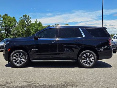 Used 2022 Chevrolet Tahoe LT w/ LT Signature Plus Package AWD/4WD image 2