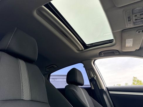 Used 2020 Honda Civic EX image 15