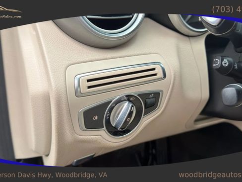 Used 2016 Mercedes-Benz C 300 4MATIC Sedan image 18