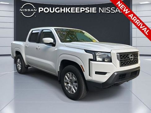 Certified 2022 Nissan Frontier SV AWD/4WD image 1