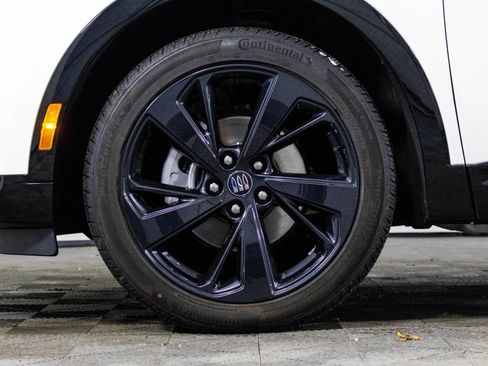 Certified 2025 Buick Envision Sport Touring image 45