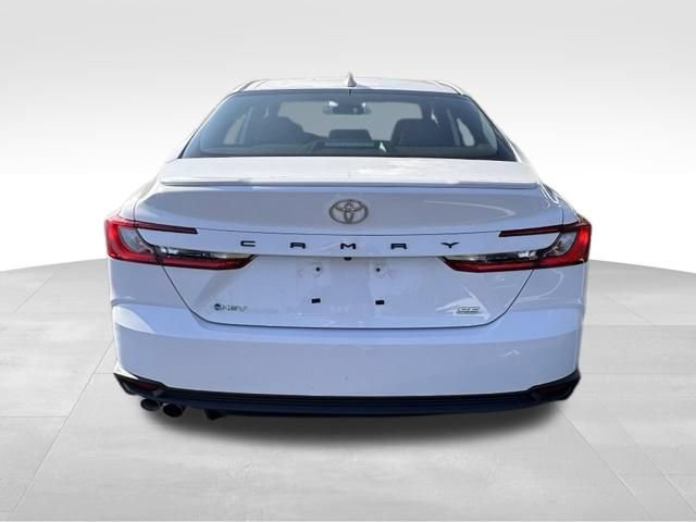 Used 2025 Toyota Camry SE w/ Convenience Package FWD image 6
