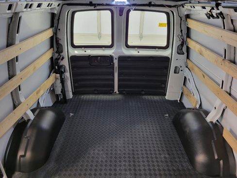 Used 2024 Chevrolet Express 2500 w/ Driver Convenience Package image 23