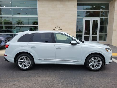 Used 2023 Audi Q7 3.0T Premium AWD/4WD image 3