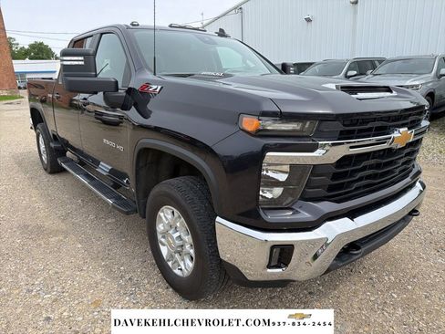 Used 2024 Chevrolet Silverado 2500 LT w/ All Star Edition AWD/4WD image 8