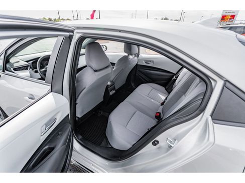 Used 2024 Toyota Corolla SE image 23