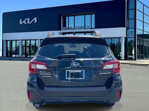 Used 2019 Subaru Outback 2.5i Limited image 11