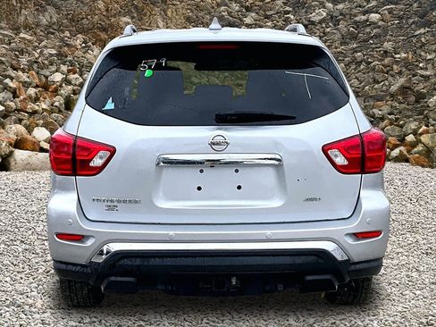 Used 2019 Nissan Pathfinder S image 4