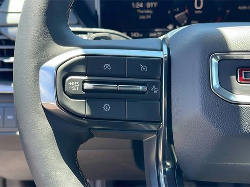 New 2025 GMC Acadia AT4 w/ Luxury Package image 25