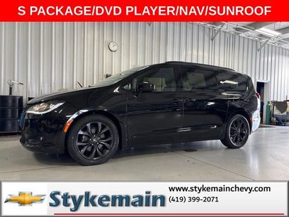 Used 2020 Chrysler Pacifica Touring-L Plus w/ S Appearance Package