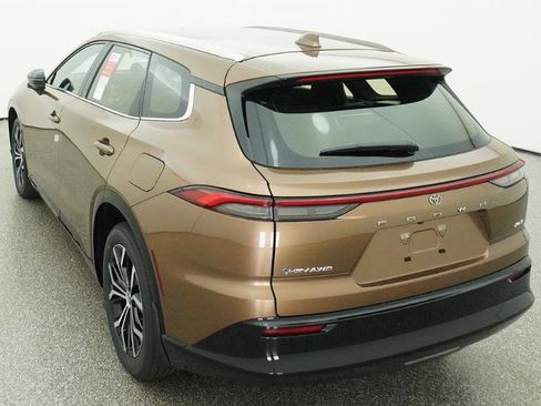 New 2026 Toyota Crown Signia AWD/4WD image 9