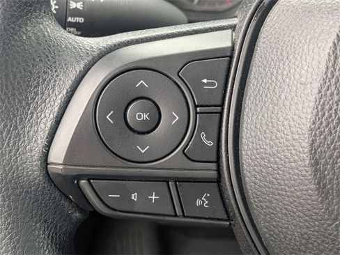 Used 2025 Toyota Corolla LE image 22