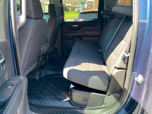 Used 2019 Chevrolet Silverado 1500 Custom w/ Custom Convenience Package image 11