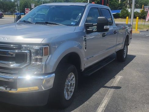 Used 2021 Ford F250 XLT AWD/4WD image 2
