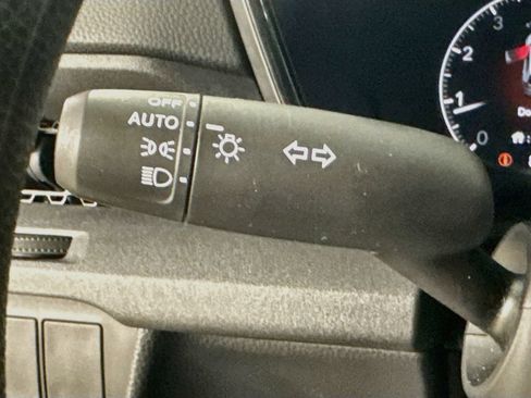 Used 2024 Honda CR-V EX image 12