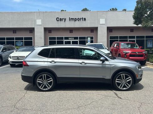 Used 2020 Volkswagen Tiguan S FWD image 4