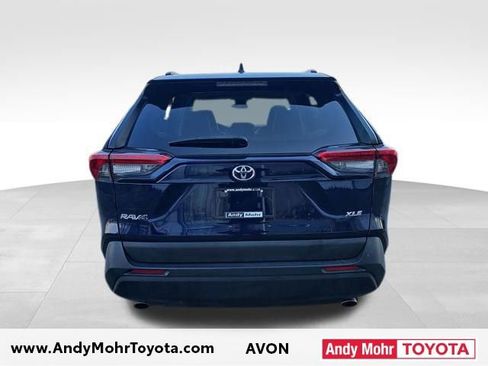 Used 2023 Toyota RAV4 XLE Premium image 5