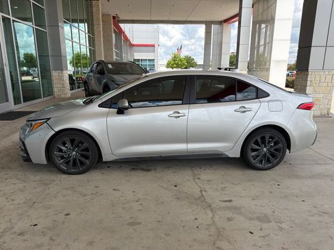Used 2026 Toyota Corolla SE FWD image 21