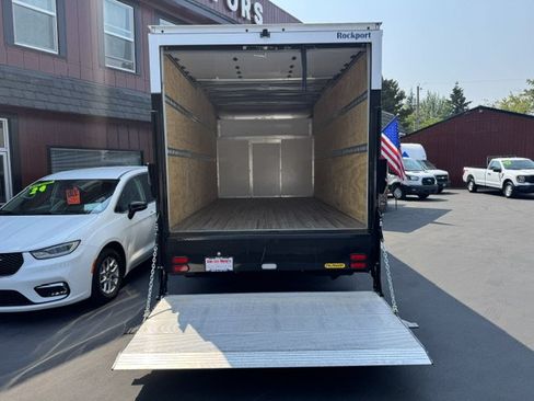 Used 2024 Ford E-450 and Econoline 450 Super Duty w/ Power Windows & Locks Group RWD image 3