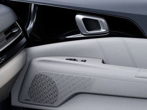 New 2026 Kia Carnival SX Prestige image 30