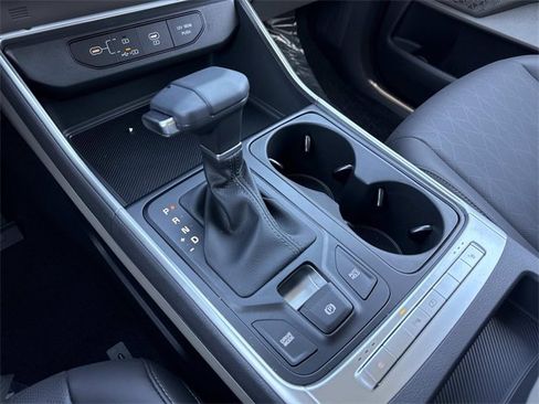 New 2026 Kia Carnival image 24