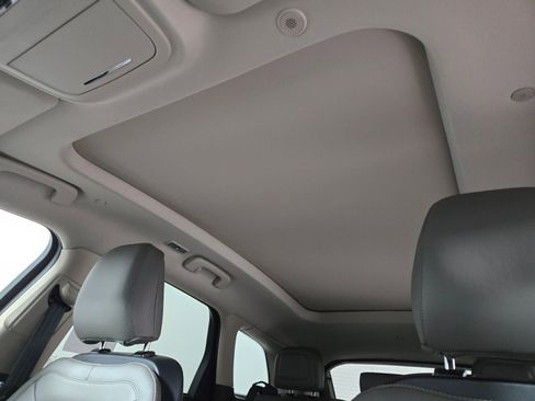 New 2026 Lincoln Corsair Reserve w/ Jet Appearance Package AWD/4WD image 8