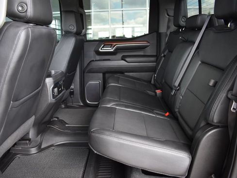 Used 2023 GMC Sierra 1500 Denali w/ Denali Reserve Package AWD/4WD image 15