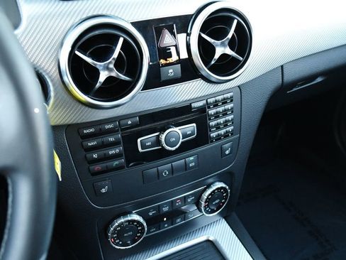 Used 2014 Mercedes-Benz GLK 350 4MATIC image 49