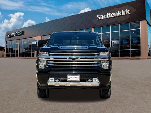 Used 2022 Chevrolet Silverado 2500 High Country w/ Z71 Off-Road Package AWD/4WD image 2