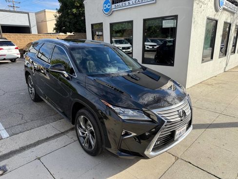 Used 2018 Lexus RX 350L Luxury w/ Accessory Package image 13