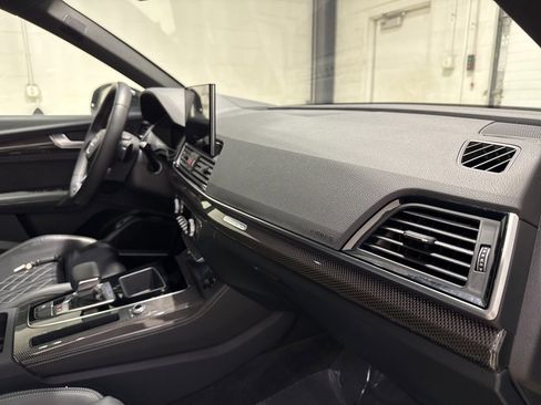 Used 2024 Audi SQ5 Prestige image 41