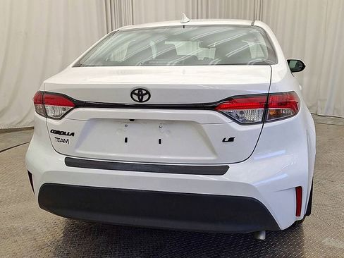 Certified 2024 Toyota Corolla LE image 2