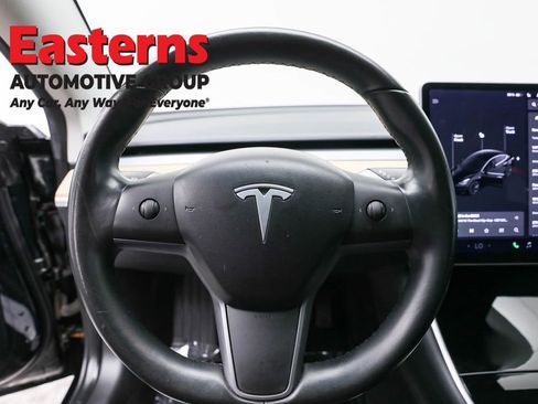 Used 2018 Tesla Model 3 Long Range AWD/4WD image 10