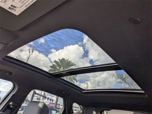 Used 2019 Chevrolet Blazer RS image 25