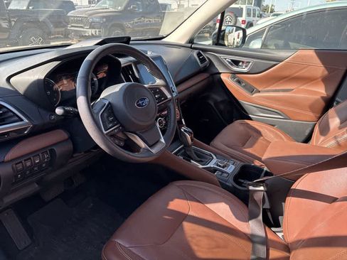 Used 2019 Subaru Forester Touring image 11