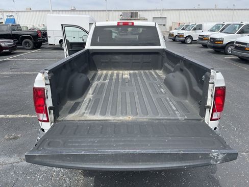 Used 2018 RAM 3500 Tradesman w/ Chrome Appearance Group AWD/4WD image 22