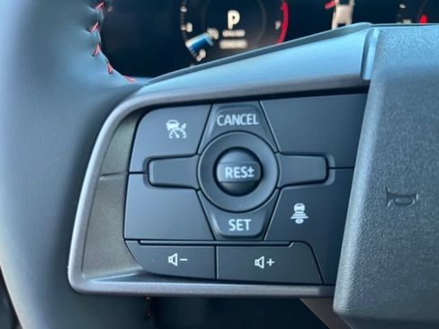 New 2026 Nissan Sentra SR w/ Floor Mat Package FWD image 18