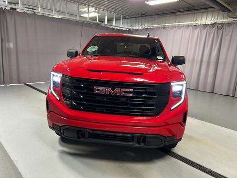 Used 2024 GMC Sierra 1500 Pro w/ Graphite Edition AWD/4WD image 2