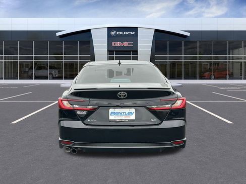 Used 2025 Toyota Camry LE image 4