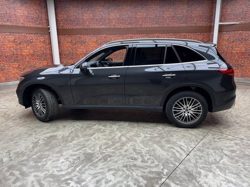 New 2026 Mercedes-Benz GLC 300 GLC 300 image 2