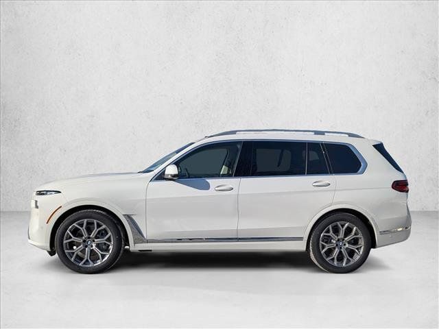 Used 2026 BMW X7 xDrive40i w/ Premium Package AWD/4WD image 5