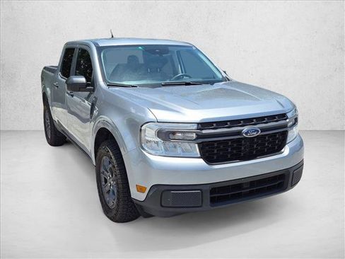 Used 2024 Ford Maverick XLT FWD image 3