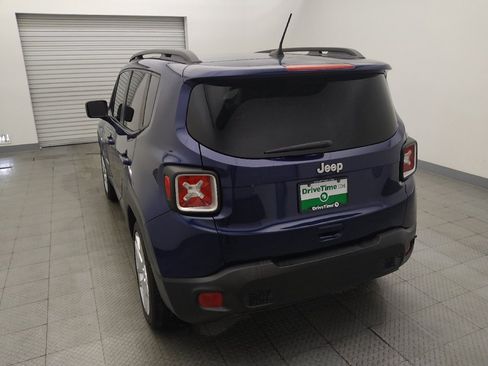 Used 2021 Jeep Renegade Latitude FWD image 6