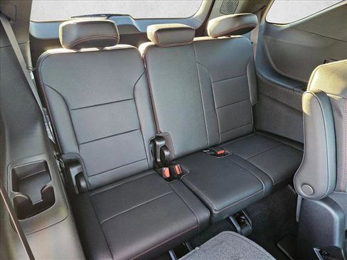 New 2026 Chevrolet Traverse RS image 15
