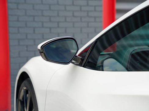 Used 2025 Lotus Emira RWD image 19