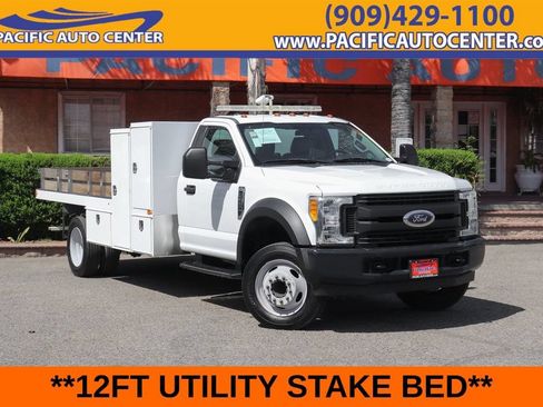 Used 2017 Ford F550 2WD Regular Cab Super Duty image 1
