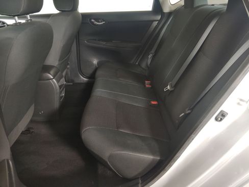 Used 2019 Nissan Sentra S image 13